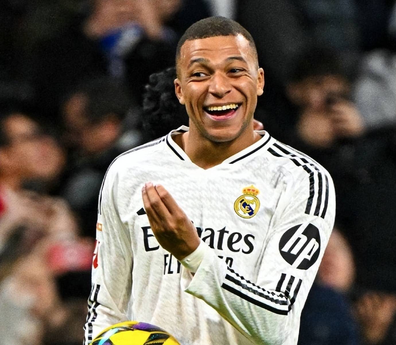 养伤66天皇马1.8亿巨星回归!今晚出战:冲击西甲开局5连胜